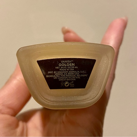 Hourglass Vanish Seamless Finish Liquid Foundation in Shade Golden - Picture 2 of 3